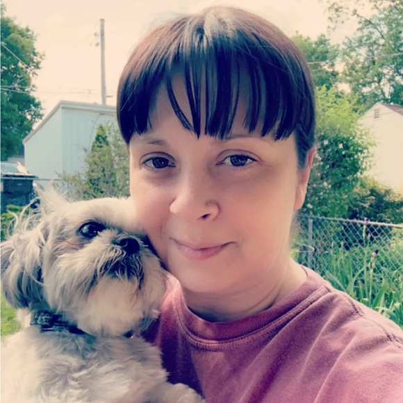 Meet your Posher, Tiane - Picture 2 of 5